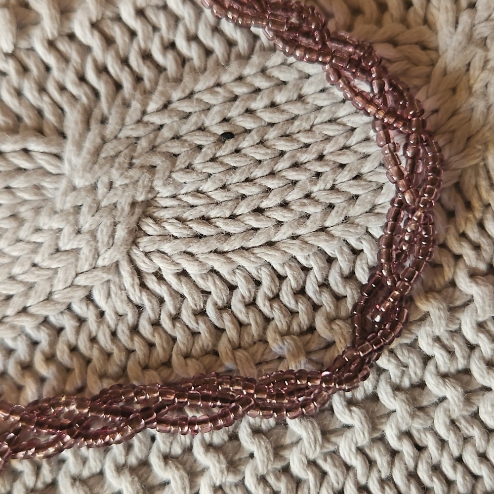 Beautiful Shell And Bead Mini Purse - Picture 2 of 4
